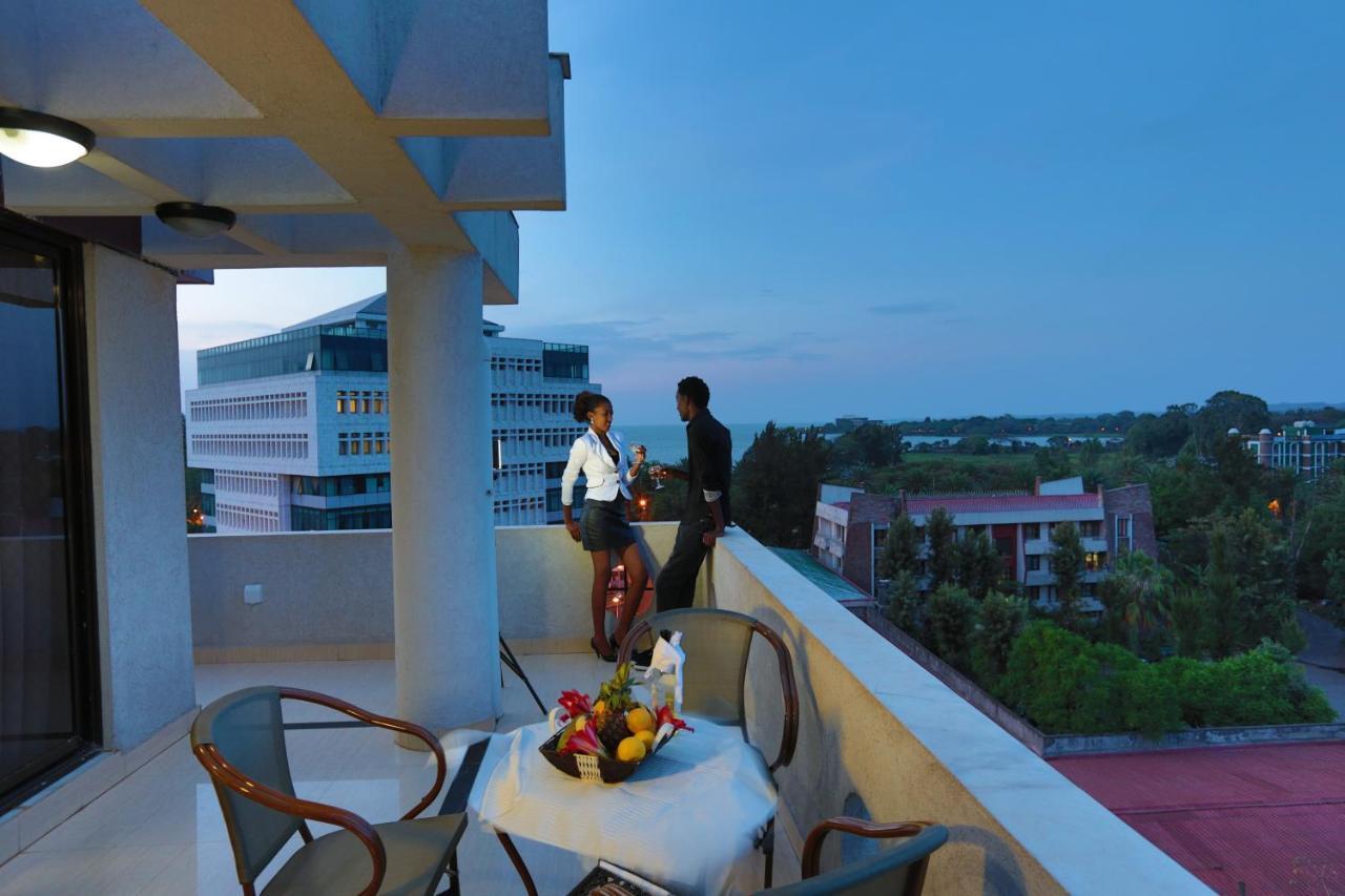 Rahnile Hotel 巴赫达尔 外观 照片