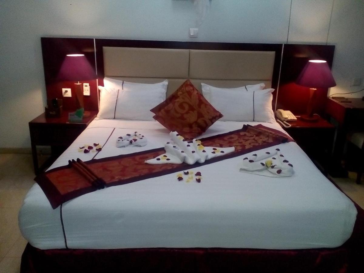 Rahnile Hotel 巴赫达尔 外观 照片